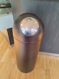 Bidone spazzatura elegante 