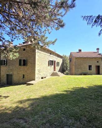 Villa di 631 m² con più di 5 locali e box auto dop