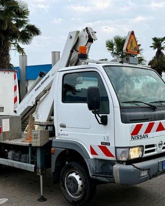 NISSAN CABSTAR CESTELLO 10MT
