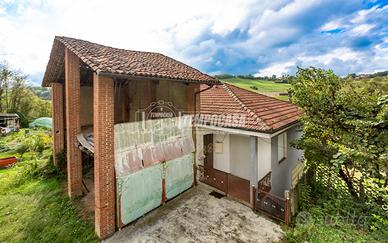 CASA INDIPENDENTE CON BOX E TERRENO