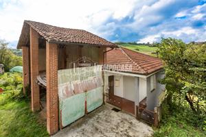 CASA INDIPENDENTE CON BOX E TERRENO