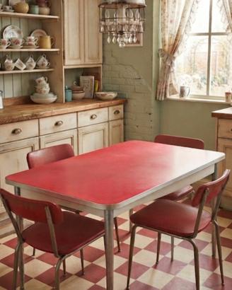 Tavolo e sedie vintage 