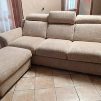 Divano con penisola Poltrone Sofà 