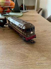 Modellini locomotori e vagoni