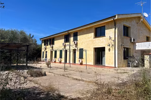 Complesso residenziale di 9 appartamenti