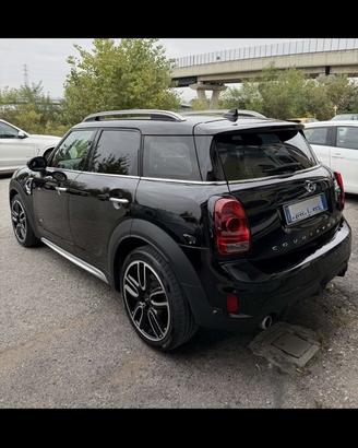 MINI Countryman S ALL4 John Cooper Works 190cv