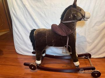 Cavallo a Dondolo