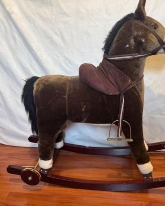 Cavallo a Dondolo
