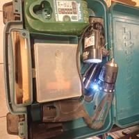 Avvitatore makita DF330D