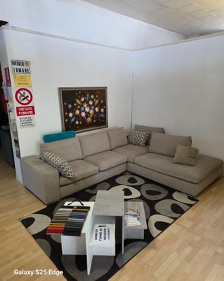 Divano angolare con chaise longue