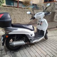 Kymco People S - 200