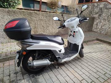 Kymco People S - 200
