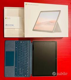 Microsoft Surface Go 2 con Tastiera