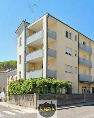 MONFALCONE Intera PALAZZINA per INVESTIMENTO