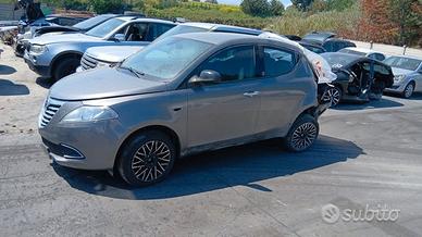 Lancia Y benzina 2015