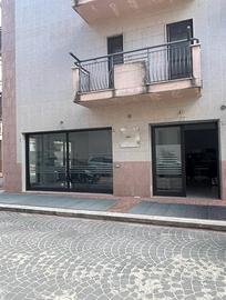 Locale commerciale mq 60 , zona via Foggia