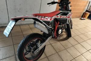 Beta motard 125 4T