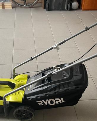 Tagliaerba elettrico a filo