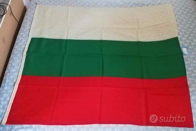 Bandiera della Bulgaria anni 60,vintage,cm 142x131