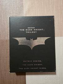 The Dark Knight Trilogy - Box Set Blu-Ray + Artboo