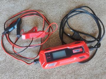 Caricabatterie per auto e moto