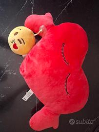 peluche a forma di cuore 