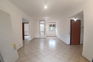 Quadrilocale con balcone, cantina e posto auto