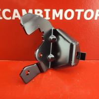 SUPPORTO POGGIAPIEDI APRILIA SCARABEO ENG