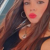 Banconista addetta alle pulizie