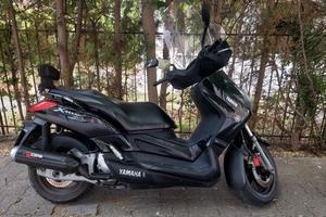 Yamaha x max