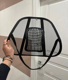 Schienale ergonomico massaggiante: comfort totale.
