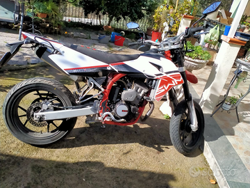 Moto SWM 125