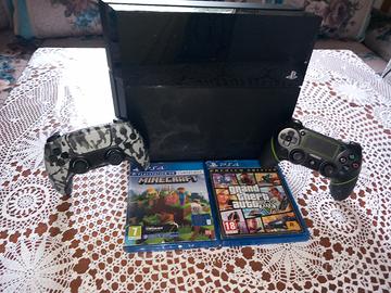 ps4 500GB +2 controller + 2 giochi 