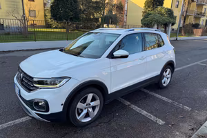 VW T-CROSS 1.6 TDI NEOPATENTATI AUTOMATICO