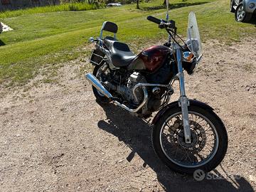 Moto Guzzi Nevada