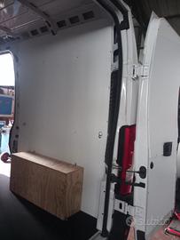 Pianali e pannelli per furgoni