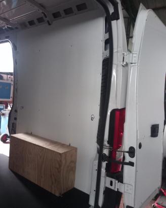 Pianali e pannelli per furgoni