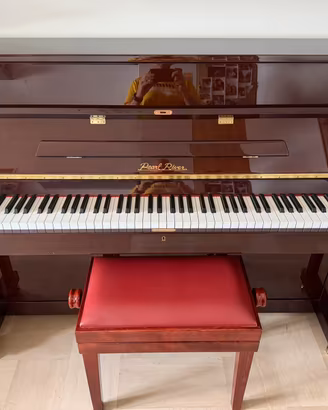 Pianoforte verticale “Pearl River”