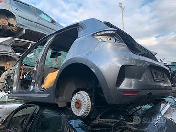 RICAMBI RENAULT CLIO 1.5 DIESEL ANNO:2024