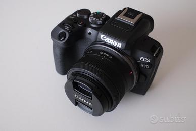 Fotocamera mirrorless Canon EOS R10 + obiettivo