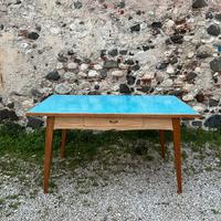 Tavolo vintage anni ’50/’60 con piano in formica