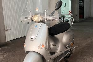 (Per pezzi di ricambio) VESPA ET4 125cc PIAGGIO