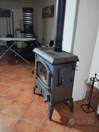 STUFA   FERROLI  a legna