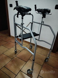 Deambulatore/girello
