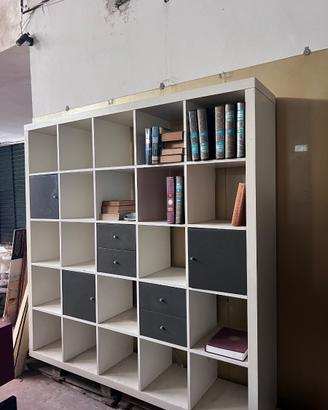 Libreria 185x184