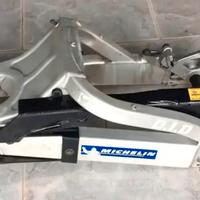Forcellone posteriore yamaha r6
