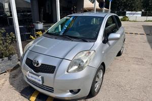 Toyota Yaris 1.3 3p. AUTOMATICA