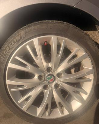 Cerchi alfa romeo giulietta da 17