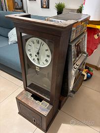 Orologio a pendolo d'epoca