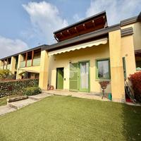 VILLA A SCHIERA A SCANZOROSCIATE